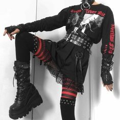 Punk Halloween, Witch Cosplay, Alt Clothes, Gothic Boots, High Heels Black, Shoes Big, Punk Outfits