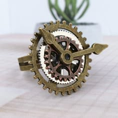 ADOPT A NEW STYLE WITH THIS CLOCK RING, REPRESENTING A FANTASY AND STEAMPUNK world. Original Steampun design One size fits all (adjustable) Composition: metal and zinc alloy Steampunk Accessories Diy, Clock Ring, Steampunk Jewelry Diy, Steampunk Outfits Women, Moda Steampunk, Ring Clock, Corset Steampunk, Steampunk Items, Steampunk Men