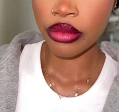 Raspberry Lipstick Makeup Look, Fuchsia Aesthetic, Fuchsia Makeup, Mac Nightmoth, Lips Combo