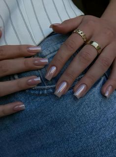 Cute Clean Nail Designs, Simple Classy Nails Square, Simple Chrome Nails Square, Square Holographic Nails, Basic Nails Aesthetic, Classic Clean Nails, Clean Nails Aesthetic Design, Chrome Tapered Square Nails, Nail Designs On Square Nails