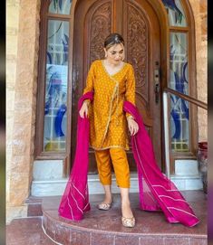 Simple Mehndi Dresses, Mayon Dresses, Pakistani Fashion Casual, Stylish Short Dresses, Desi Fashion Casual, Pakistani Dresses Casual, Beautiful Pakistani Dresses, Casual Wear Dress, Sleeves Designs For Dresses