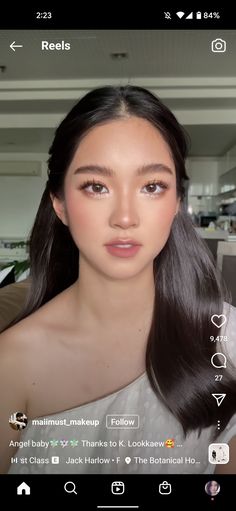 Asian Doe Eye, Grad Makeup Asian, Bridesmaid Makeup Natural Asian, Korean Bridesmaid Hairstyle, Korean Glam Makeup Look, Prom Makeup Asian Eyes, Make Up Inspo For Graduation, Thai Makeup Looks Glam, Thai Soft Glam Makeup