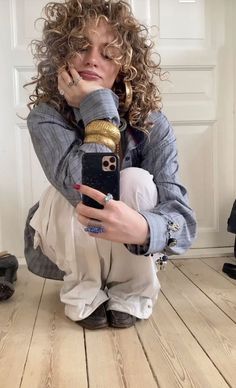 Amy March Aesthetic, Basic White Blouse, Colored Curly Hair, Hair Advice, Beautiful Curls, Pics Inspo, Celebrity Hairstyles, Dream Style