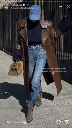 Elsa Hosk Street Style, Different Body Sizes, Outfit Looks, Two Friends, Elsa Hosk, Friends Show, Rabbit Hole, Chelsea Boot, Winter Fashion Outfits