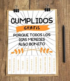 a clipboard with the words cumpldos gratis written in spanish on it