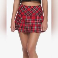 Royal Bones Red Plaid Pleated Skirt Size Small. Daang Goodman Nyc Punk. Never Worn, Just Tried On. Ask Me Any Questions! :) Fitted Mini Length Grunge Skort, Punk Pleated Skirt For School, Punk Style Pleated Skirt For School, Edgy Pleated Skirt For School, Red Punk Skirt For Fall, Red Rock Style Mini Skirt, Red Rock Mini Skirt, Rock Style Red Mini Skirt, Punk Fitted Skirt For School