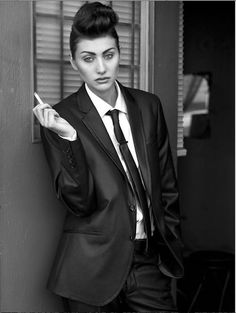 #andro #androgyny #androgynous #suit Androgynous Women, Queer Style, Night Shoot, Androgynous Models, Woman In Suit, My 30th Birthday, New Bicycle