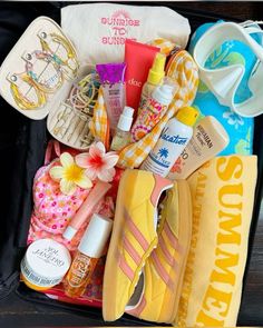 Cruise Gift Basket, Mermaid Lifestyle, Summer Gift Baskets, Preppy Pics, France Holiday, Birthday Vibes, Surf Aesthetic, Holiday Aesthetic, Beachy Outfits