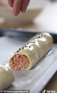 Pie Filling Recipes Savory, Easy Sausage Rolls Recipe, Sausage Rolls Recipe Easy, How To Make Sausage Rolls, Sausage Rolls Recipe Puff Pastries, Home Made Sausage Rolls Recipes, Fancy Sausage Rolls, Sausage Roll Recipes