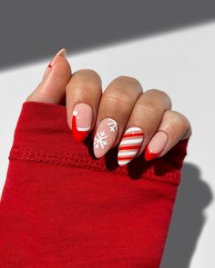 Indulge in luxurious nail designs that add sophistication to your style. French Tip Fake Nails, Nails Medium Almond, Red French Tip, Christmas Press On Nails, Press On Nails Medium, Red French, Cute Simple Nails, Medium Almond, Cute Christmas Nails