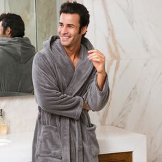 Robe men, discover the epitome of comfort with Alexander Del Rossa mens robes. This long, luxury robe is more than just an item of clothing; these robes are a haven of coziness and warmth. Crafted from plush, high-quality fleece, it offers unparalleled softness, making every moment spent in it a blissful experience. Designed with a man's comfort in mind, this hooded bath robe features a generous length, perfect for those 5'6" and taller. The long mens robe full length design ensures that you are wrapped in warmth from head to toe. This plush mens robe with hood fabric is not only cozy but also thick, making it ideal for those colder days and nights when you crave extra warmth. Big and tall robes for men. The hood is a standout feature on this mens robe with pockets, offering additional com Robe For Men, Winter Robes, Bathrobe Men, Lounge Robes, Men's Robes, Cotton Nightgown, Satin Kimono, Onesie Pajamas, Fleece Pajamas