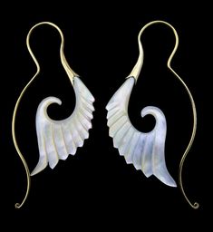 Mother of pearl hangers/earrings with a decorative, angelic design. They are lightweight and size 18G with brass wire. Height is 62mm and width is 22mm. Each piece is handcrafted. Sold in pairs (2 pcs). Pearl Hanger, Ear Weights, Mother Of Pearl, Brass, Jewelry Earrings