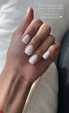 Kim Kardashian Nails Short, Kim Kardashian Nails, Minimal Glam, Kardashian Nails, Dip Nails