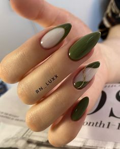 Nails Inspo Green, Forest Green Nail Designs, ليلو وستيتش, Heart Nails, Classy Nails, Fancy Nails, Short Acrylic Nails