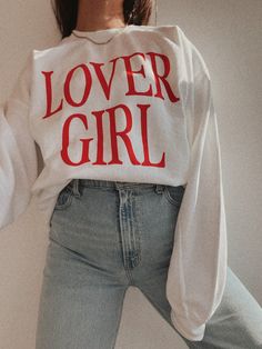 Lover Girl Crewneck, Aesthetic Trendy Valentines Sweatshirt, Vday Sweatshirt - Etsy Norway Comfort Colors Crewneck, Preppy Boutique, Crewneck Aesthetic, Valentines Sweatshirt, Lover Girl, Womens Hoodies, Favorite Sweater, Comfort Color, Graphic Crewneck Sweatshirt