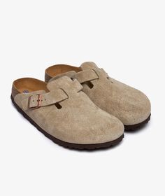 The Boston SFB model  by  Birkenstock which is part of the Fall Winter 2023 campaign, is now available at SVD. Birkinsoks Clogs, Mens Birkenstock Clogs, Berkin Stocks, Birken Stocks, Outfit Bts, Birkenstock Arizona Eva, Birkenstock Clog, Birkenstock Clogs, Arizona Eva