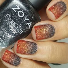 13. Glittering Pumpkin Spice Texture Gradient, Thanksgiving Nail Art, Dip Nails, Her Nails, Thanksgiving Nails