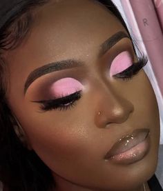 Pink And Brown Eyeshadow Looks Black Women, Pink And Black Make Up Looks, Black Barbie Makeup Dark Skin, Brown And Pink Eye Makeup, Pink And Brown Makeup Looks Black Women, Pink Ombre Eyeshadow