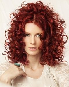 long curly red hair | Red Hair Color Ideas | Hairstyles 2013 for long short and medium hair ... Auburn Red Hair Color, Health Tricks, Auburn Red Hair, Woman With Red Hair, Spiral Perm, Medium Curly, Permed Hairstyles, Red Hair Color