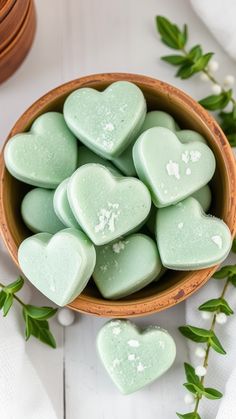 10 DIY Shower Steamers: Breathe Deep and Unwind – Oils We Love Bath Melts Diy, Shower Steamers Diy, Home Cleaning Remedies, Agua Fresca Recipe, Bath Melts, Homemade Shampoo, Diy Lotion, Essential Oils Guide, Frankincense Oil