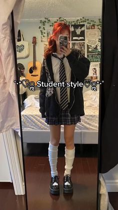 Summer Alt Fashion, Student Style, School Clothes, Grunge Goth, Student Fashion, Cute Anime