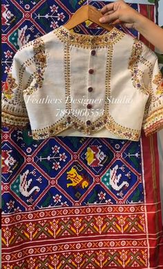 Patola Sari Blouse Design Work, Patola Work Blouse Design, Benares Saree Blouse Designs, Blouses For Patola Sarees, Patola Blouse Design, Patola Blouse Design Work, Patola Blouse