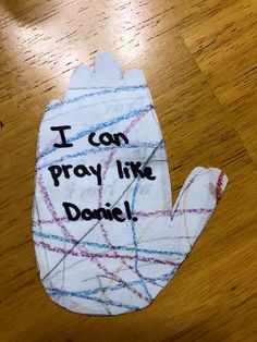 a piece of paper with writing on it that says i can pray like donut