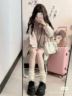 Kawaii Kei, Style Inspiration Winter, Fashionista Clothes, Beauty Clothes, Cute Comfy Outfits