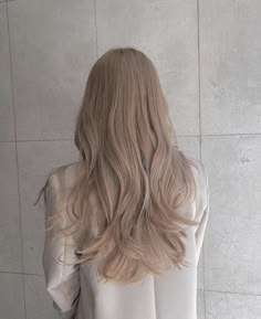 Korean Hair Color, Ash Blonde Hair, Pretty Hair Color, Light Hair Color, Dye My Hair, Hair Dye Colors