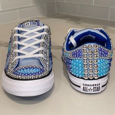 Custom Converse Designed With Silver Pearls, Ab Blue Water Pearls, Ab Sky Blue Pearls, And Ab Clear Water Pearls! Order Today For Next Day Shipping! Last Pair Available!! Blue Converse Wedding Shoes, Diy Sneakers Designs, Bedazzled Converse, Upcycle Shoes, Bling Hats, Bling Sneakers, Converse Design, Converse Wedding Shoes, Bedazzled Shoes