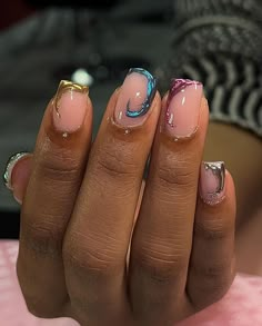 Simple Short Natural Nail Designs, Cool Short Acrylic Nails, Short Square French Nail Designs, Shirt Biab Nails, Cute Short Nails With Gems, Short Acrylic Overlay Nails Designs, Simple Art Nails, Realistic Nails Acrylic, Clean Square Nails