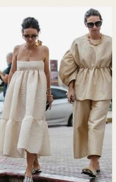 Looks Street Style, White Dresses, Mode Inspo, Inspired Outfits, Mode Vintage, Looks Style, Mode Inspiration, Outfits Casuales