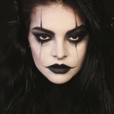 Eric Draven Halloween Dress Costume, Crow Costume Makeup, The Crow Inspired Makeup, Crow Eye Makeup, Eric Draven Makeup, The Crow Halloween Costume Women, Crow Inspired Makeup, Halloween Makeup Black And White, Crow Makeup Halloween