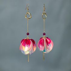 Pink Purple Yellow Teal White And Alot Of Colors In Between. These Earrings Are Long And Are A Sure Statement Peice. Adventure Academia, Sequin Earrings, Earring Indian, Sequin Jewelry, Accessories Inspiration, Earring Ideas, Colorful Earrings, Diy Beads, Cute Earrings