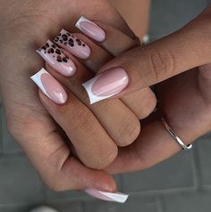 Trendy Nails Autumn 2024, French Inspired Nails, Bestie Nails Friends, Ballerina Acrylic Nails, Nails Basic, Leopard Print Nails