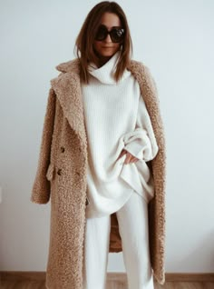 Mode Over 50, Pretty Winter Outfits, Winter Outfits 2020, Fall Fashion Coats, Clothes For Women Over 50, Stil Boho, Looks Street Style, Coat Outfits