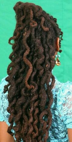 Short Long Hairstyles, Locs Inspiration, Hairstyles Accessories, Curly Locs, Natural Looking Curls, Hair Locs, Dread Locks