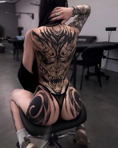 Book Tattoos, Valkyrie Tattoo, Female Tattoo Models, Tattoed Women, Japanese Tattoos, Full Body Tattoo, Back Piece, Knee Tattoo