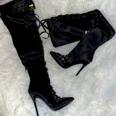 Sz 7.5 Black Synthetic Knee-high Lace-up Boots, Black Lace-up Knee-high Boots, Black Synthetic Lace-up Knee-high Boots, Fitted Black High-top Lace-up Boots, Black Lace-up Boots, Fitted Lace-up Boots With Lacing, Fitted Black Lace-up Boots, Black Knee-high Boots With Lacing, Black Knee-high Laced Boots