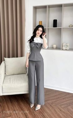 Korean Work Outfit Business Casual, Korean Classy Outfits, School Outfits For Winter, Japan Outfit Ideas, Korean Outfits Men, Aesthetic Korean Fashion, Japanese Minimalist Fashion, Korean Fashion Skirt, Outfit Elegante