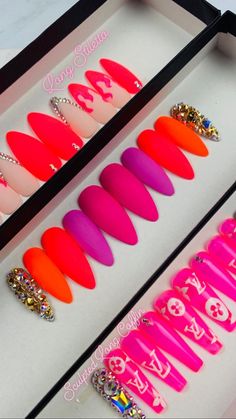 Stiletto Nails Designs Summer, Pink Flame Nails, Stiletto Nail Designs, Dot Nail Art Designs, Wedding Nail Polish, Press On Nails Pink, Flame Nails, Bright Pink Nails, Sunset Nails