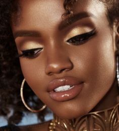 Jewel Makeup, Eyeshadow Ideas, Makeup Black Women, Free Makeup Samples, Dark Skin Makeup, Looks Black, Makeup For Black Women, Set Sail