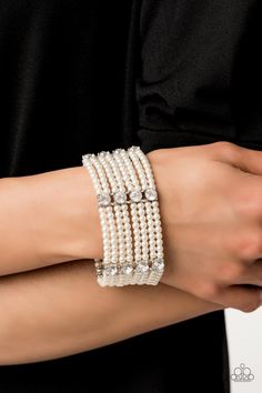 Paparazzi Bracelets, Bracelets Trendy, Sparkle Fashion, White Pearl Bracelet, White Bracelet, Face Book, White Bracelets, Fashion Influencer, Box Accessories