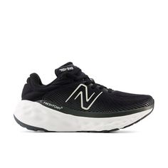 With a technical look and feel featuring an understated color and design  the New Balance Fresh Foam X 840v1 is a stylish and practical shoe ideal for low-impact activities or general everyday wear. The synthetic upper with no sew overlays provides a snug  comfortable fit and a sleek look  while the Fresh Foam X midsole  no-sew mid-foot support  and molded heel deliver exceptional comfort where you need it most. Women New Balance, New Balance 520, New Balance 992, Navy Boots, Comfort Gray, New Balance Black, Dad Sneakers, New Balance Fresh Foam, Running Trainers