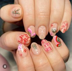 Cute Nail Designs For Christmas, Nail Inspired Christmas, Creative Christmas Nails, Colourful Christmas Nails, 2024 Christmas Nails, Christmas Nails 2024, Nails Winter Design, Christmas Nail Ideas Holiday, Nails Christmas Designs