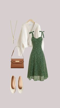 Girly Modest Outfits Summer, Christian Fall Outfits, Church Inspo Outfits, Modest Fashion Outfits Ideas, Cute Modest Outfits Winter, Outfit Inspo For Church, Flower Aesthetic Outfits, Modest Teen Outfits, Modest Outfits For Teens