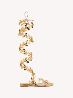 Buy FLAVIA GLADIATOR for USD 1995.00 | Gianvito Rossi United States Elegant Gold Leather Lace-up Sandals, Gold Flat Heel Lace-up Sandals For Party, Gladiator Shoes, Men Shoes Formal, Women's Flat Shoes, End Of An Era, Sandals Flat, Mirror Effect, Fancy Shoes