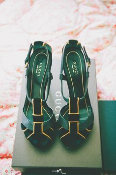 Vans Girl, Emerald Green Weddings, Jewel Tone Wedding, Olivia Palermo, Fabulous Shoes, Crazy Shoes, Shoe Obsession, Tiffany Blue, Gucci Shoes