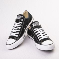 Black Converse Low, Converse Chuck Taylor Black, Black And White Converse, Classic Converse, Low Top Converse, Converse Low Tops, All Star Shoes, Black Converse, Converse Black