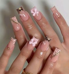 Medium Short Nails Ideas, Short Acrylic Nails Square Fall, Butterflies Nails Design, Brown Cute Nails, Old Lady Nails, Pretty Nails For Fall, Mail Design Ideas, Hard Nails, Cute Simple Nails